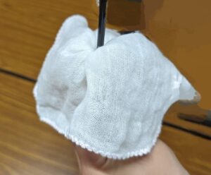 リコーダーのガーゼを使ったお手入れ方法2
